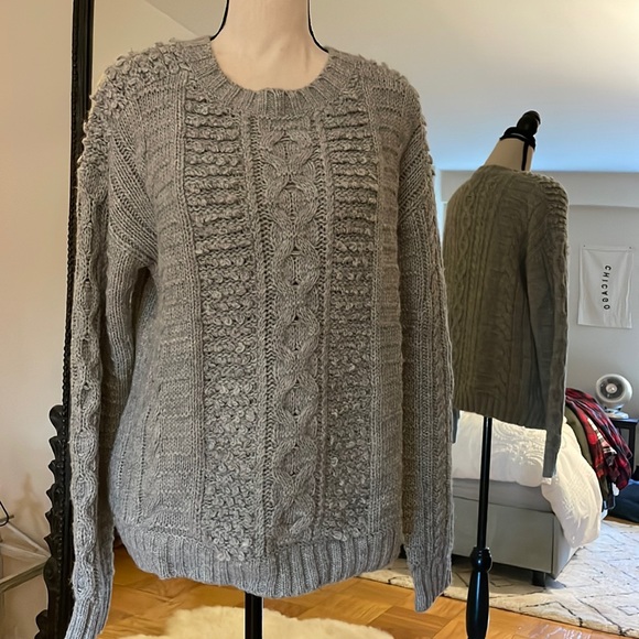 Banana Republic Italian Yarn Sweater - Picture 1 of 9